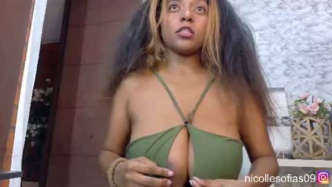nicolle4 online show from June 2026 07:16:02 PM