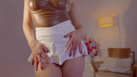 Snapshot of nicolle_mitchelle chatting on February 2026 01:51:01 PM NEW instagram nicollemitchelle online show from February 2026 01:51:01 PM