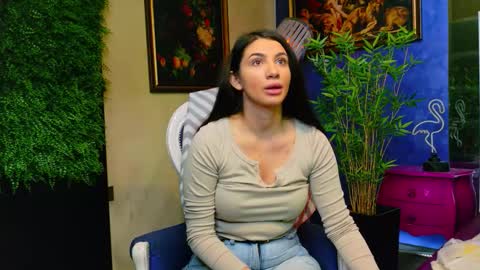 Nicolle online show from October 2025 12:15:01 PM