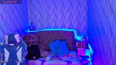 Snapshot of nicolletaylorq chatting on October 2025 03:09:01 AM Nicolle Miley online show from October 2025 03:09:01 AM