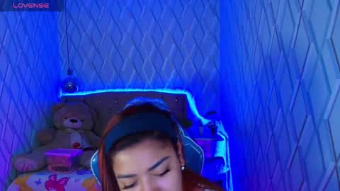 Snapshot of nicolletaylorq chatting on October 2025 03:41:02 AM Nicolle Miley online show from October 2025 03:41:02 AM