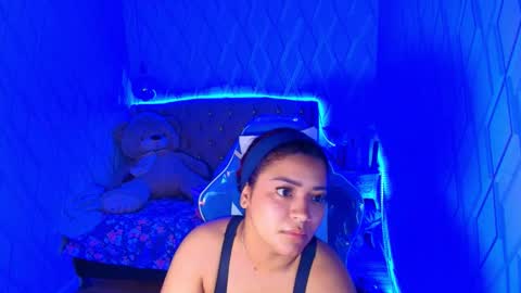 Snapshot of nicolletaylorq chatting on November 2025 03:27:01 AM Nicolle Miley online show from November 2025 03:27:01 AM