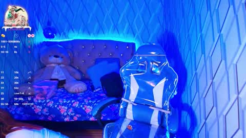 Snapshot of nicolletaylorq chatting on November 2025 04:50:02 AM Nicolle Miley online show from November 2025 04:50:02 AM