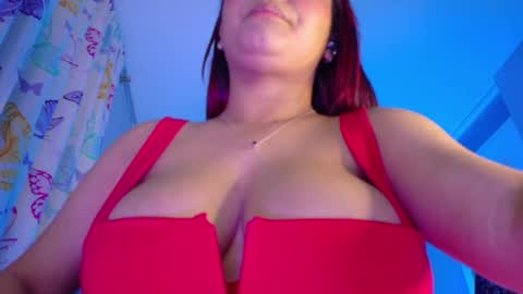 Snapshot of nicolletaylorq chatting on June 2026 05:06:02 AM Nicolle Miley online show from June 2026 05:06:02 AM
