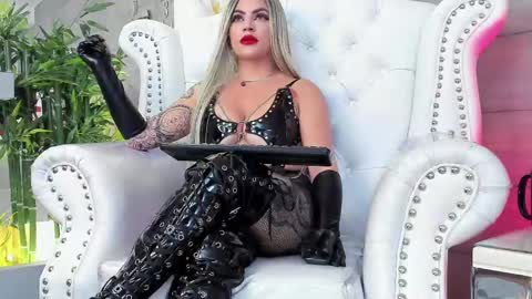 Nicollette Miller online show from February 2025 03:21:02 PM