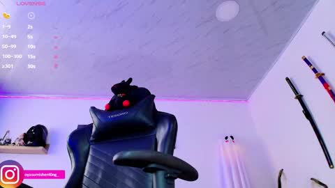 Lizzie online show from November 2025 08:11:01 PM