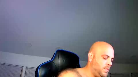 Snapshot of nightlifecouple chatting on October 2025 03:38:01 AM nightlifecouple online show from October 2025 03:38:01 AM