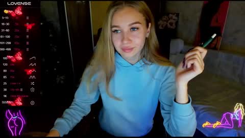 nigo_nika online show from January 2025 01:36:02 PM