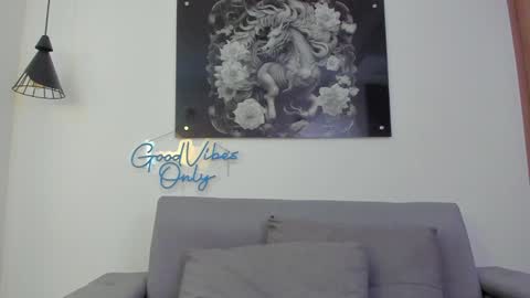 Niick online show from December 2024 08:38:02 PM