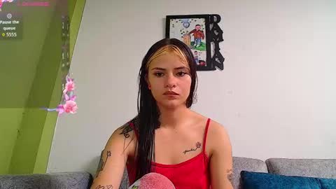 Nicolee   online show from October 2025 07:54:02 PM