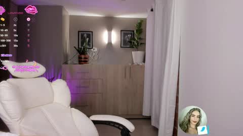 Niicoleta  online show from April 2026 06:19:01 AM