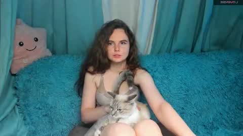 niiik_miiiki online show from July 2026 12:01:02 PM