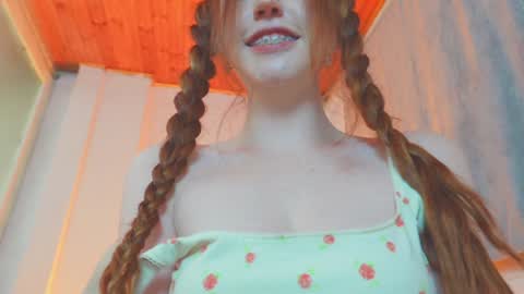 Snapshot of niilaa chatting on November 2025 05:55:02 PM of Nylasweet online show from November 2025 05:55:02 PM