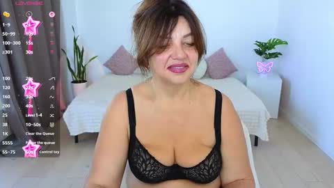 Snapshot of nika_light chatting on October 2025 06:43:02 AM Nika light online show from October 2025 06:43:02 AM