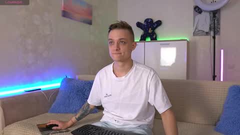 Nika and Niki online show from March 2025 07:12:02 PM