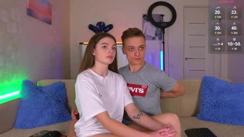 Nika and Niki online show from March 2025 07:38:02 PM