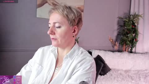 Nika online show from January 2025 08:22:01 AM