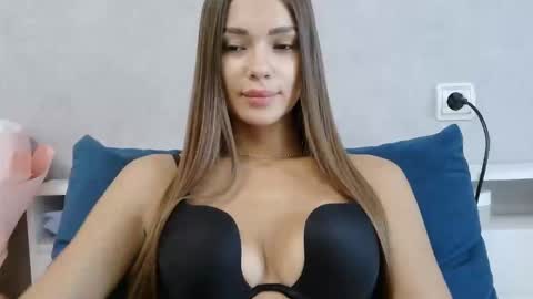 Snapshot of nika_verona1 chatting on June 2026 05:38:01 AM Nika online show from June 2026 05:38:01 AM