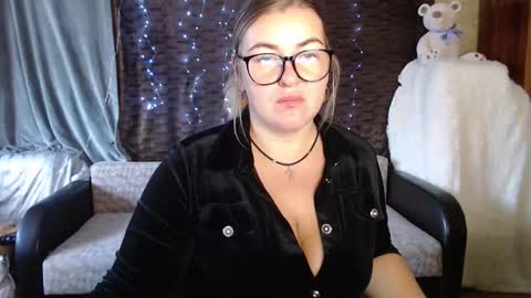 Nika online show from October 2025 04:20:01 AM