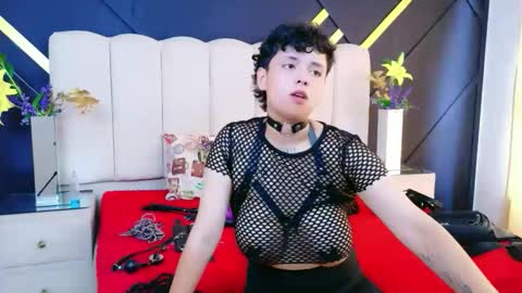 Nikievanz online show from March 2026 07:28:01 PM