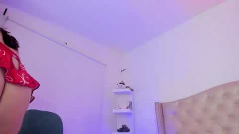 Niikii online show from February 2025 04:38:02 AM