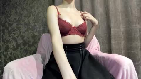 Snapshot of nikiololli666 chatting on December 2025 07:10:01 PM nikiololli666 online show from December 2025 07:10:01 PM