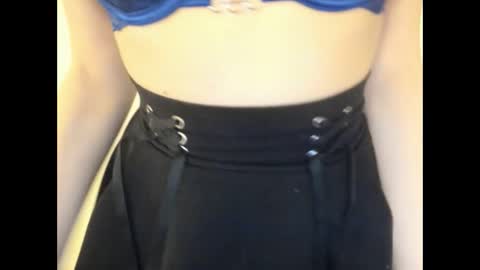 Snapshot of nikiololli666 chatting on February 2026 07:31:01 PM nikiololli666 online show from February 2026 07:31:01 PM