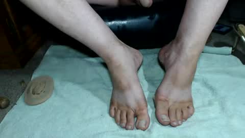 Snapshot of nikisissyfeet chatting on June 2026 10:36:01 PM nikisissyfeet online show from June 2026 10:36:01 PM