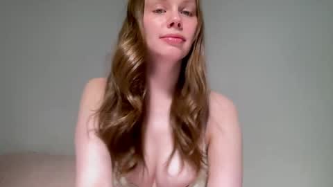 Snapshot of nikki_mi chatting on April 2026 10:13:01 AM Nikki online show from April 2026 10:13:01 AM
