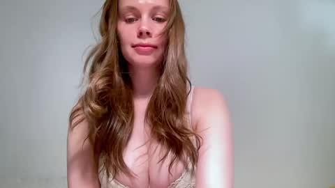 Snapshot of nikki_mi chatting on May 2026 10:20:01 AM Nikki online show from May 2026 10:20:01 AM