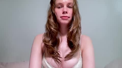 Snapshot of nikki_mi chatting on May 2026 10:09:02 AM Nikki online show from May 2026 10:09:02 AM