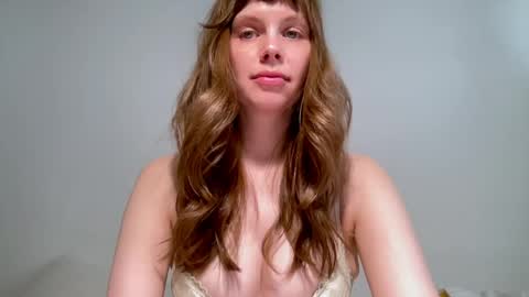 Snapshot of nikki_mi chatting on June 2026 10:10:01 AM Nikki online show from June 2026 10:10:01 AM