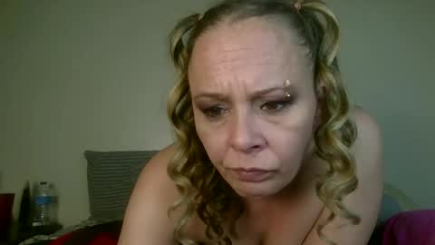 nikkibae6933 online show from February 2026 08:35:01 AM