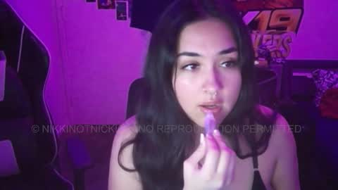 Snapshot of nikkinotnicki00 chatting on December 2025 11:06:02 AM Nikkinotnicki00 online show from December 2025 11:06:02 AM