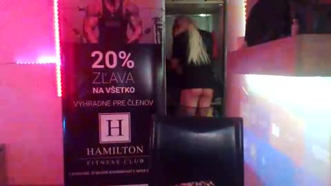 Snapshot of nikkiwayne chatting on March 2026 09:04:02 PM Nikki online show from March 2026 09:04:02 PM
