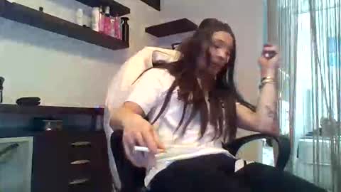 Snapshot of nikkiwayne chatting on May 2026 09:25:01 AM Nikki online show from May 2026 09:25:01 AM