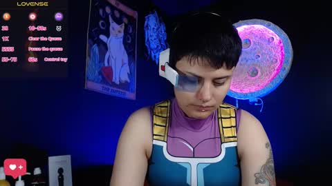 Nikky online show from November 2025 12:38:02 PM