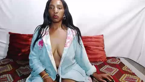 nikkyjigglesx online show from May 2026 01:43:02 AM