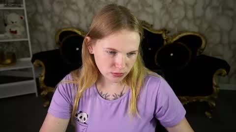 nikkyreyyy online show from July 2026 06:54:02 PM