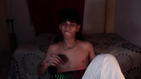 niklaus_wolf online show from November 2025 06:33:01 AM