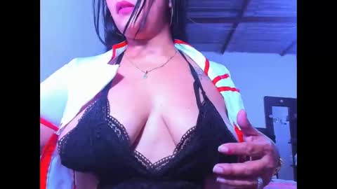Snapshot of nikol_sensual01 chatting on October 2025 05:36:02 PM nikol sensual01 online show from October 2025 05:36:02 PM
