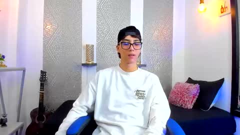    online show from February 2025 04:18:02 AM