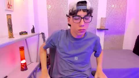    online show from October 2025 04:32:02 AM