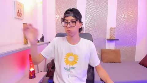    online show from October 2025 04:57:02 AM