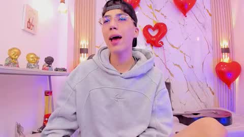    online show from February 2026 04:53:02 AM