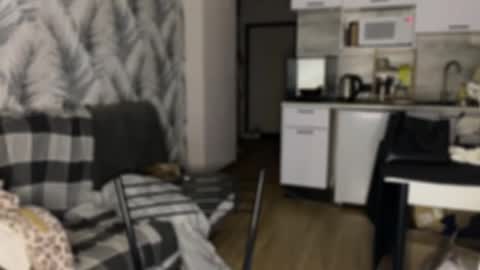 nikoli_naw online show from April 2026 07:37:01 PM