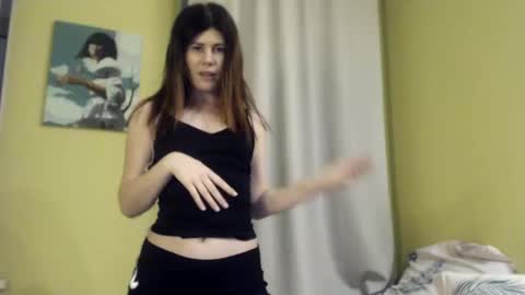 Snapshot of nikoltravel chatting on February 2025 08:02:02 PM Nikol online show from February 2025 08:02:02 PM