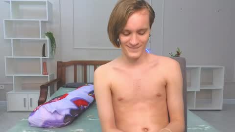 Snapshot of nikompell chatting on December 2024 04:16:02 AM niko online show from December 2024 04:16:02 AM