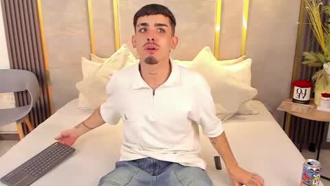 Niko Stone online show from December 2025 02:38:01 AM