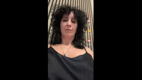 nikol online show from April 2026 07:07:01 PM